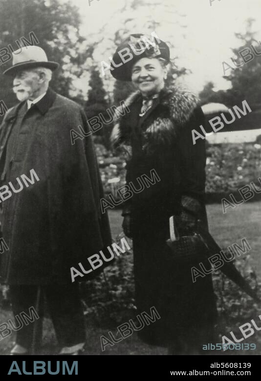 Wilhelm II (Friedrich Wilhelm Viktor Albert von Hohenzollern), 1859 - 1941, last German Emperor (Kaiser) and King of Prussia, ruling the German Empire and the Kingdom of Prussia from 15 June 1888 to 9 November 1918. The Emperor with his second wife Hermine in the park of Haus Doorn, The Netherlands. Photo, 1940.
