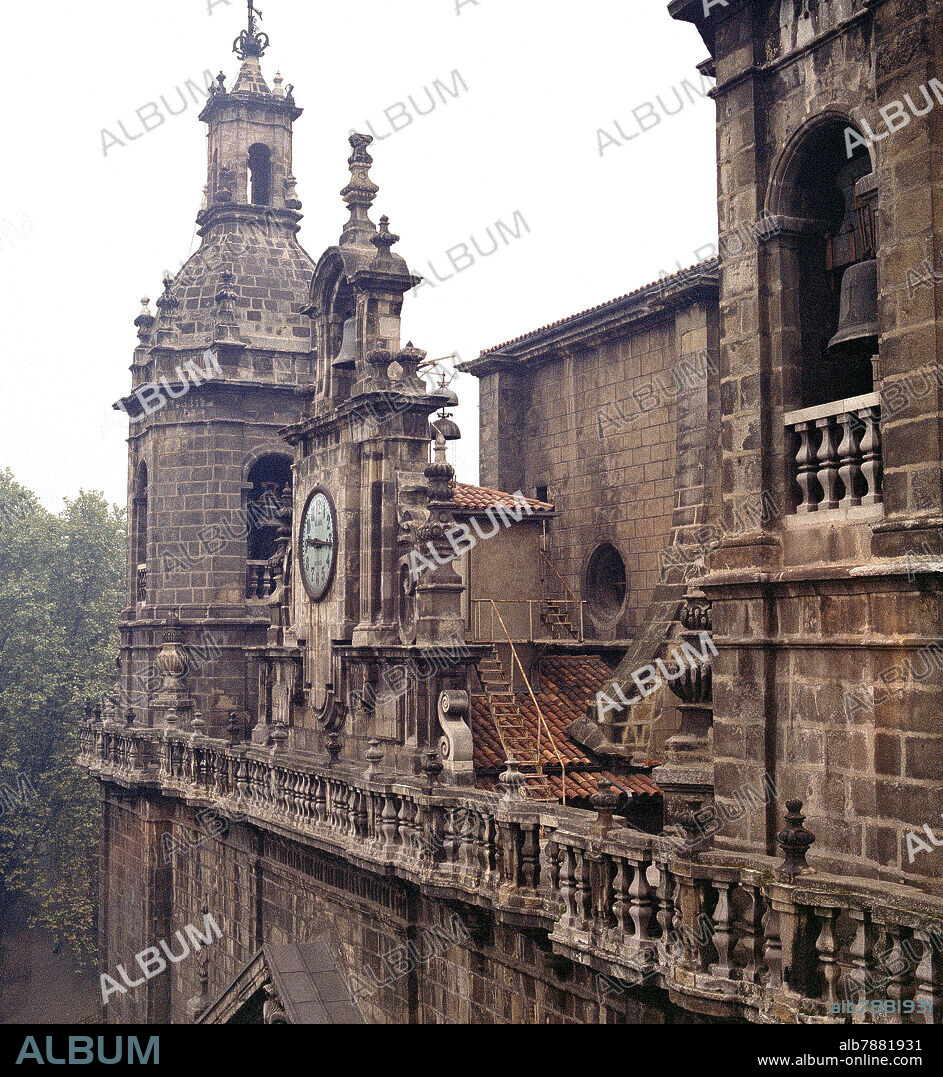 FACHADA BARROCA DE LA IGLESIA DE SAN NICOLAS (1756) SE PARTE DEL ASCENSOR DE BEGOÑA - FOTO AÑOS 60.