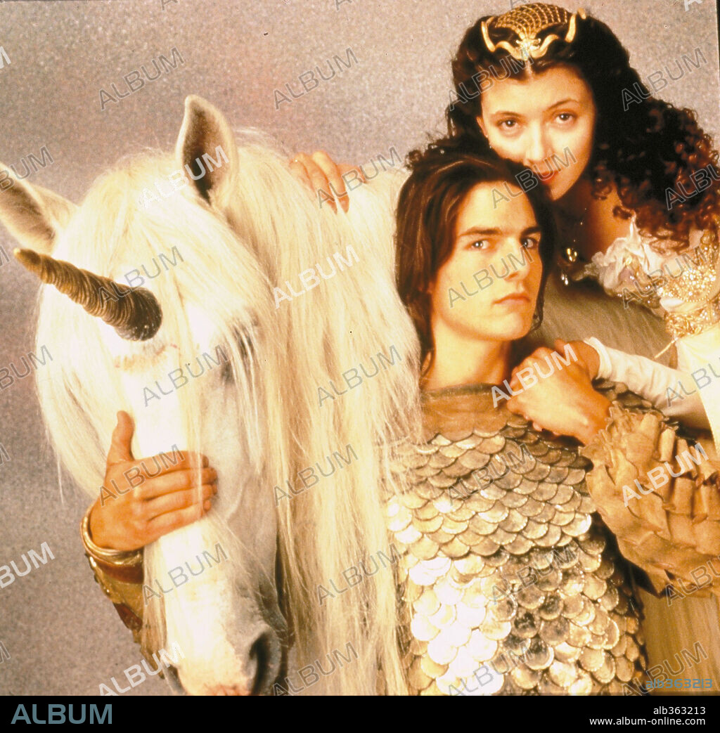 MIA SARA y TOM CRUISE en LEGEND, 1985, dirigida por RIDLEY SCOTT. Copyright 20TH CENTURY FOX.