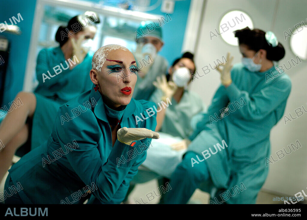 20 CENTIMETROS, 2005, directed by RAMON SALAZAR. Copyright ALIGATOR PRODUCCIONES.
