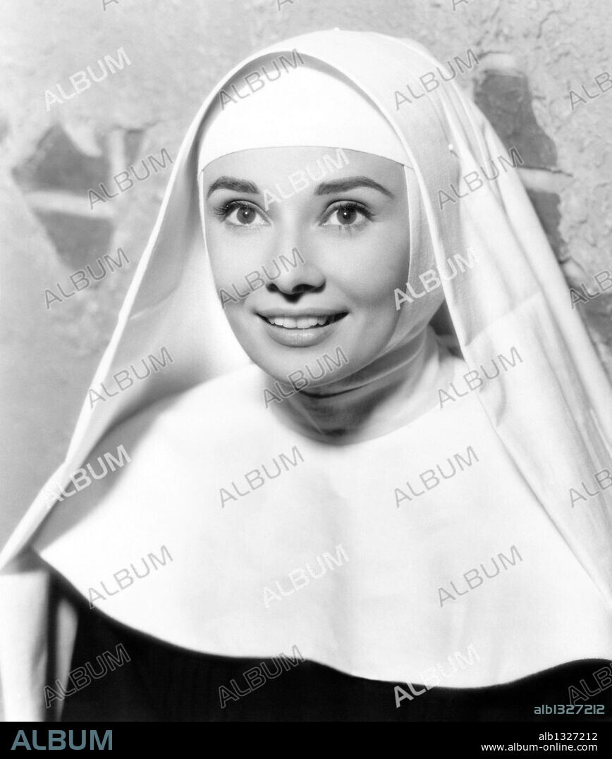 AUDREY HEPBURN in THE NUN'S STORY, 1959, unter der Regie von FRED ZINNEMANN. Copyright WARNER BROS.