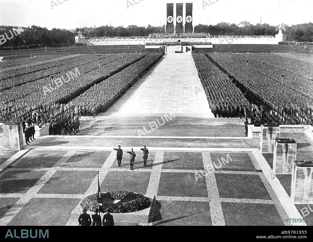 Núremberg, 19/9/1934. Reunión del Partido Nacional Socialista Alemán de los Trabajadores en el conocido como Campo Zeppelín. El de 1934 fue conocido como «Congreso de la voluntad».