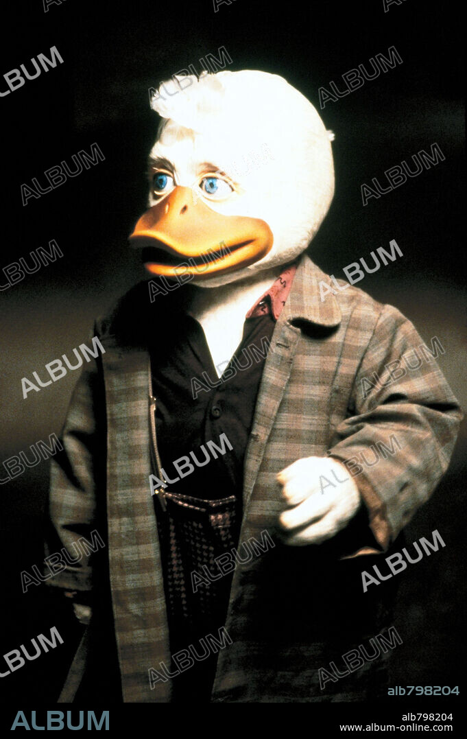 HOWARD, UN NUEVO HEROE, 1986 (HOWARD THE DUCK), dirigida por WILLARD HUYCK. Copyright UNIVERSAL PICTURES.