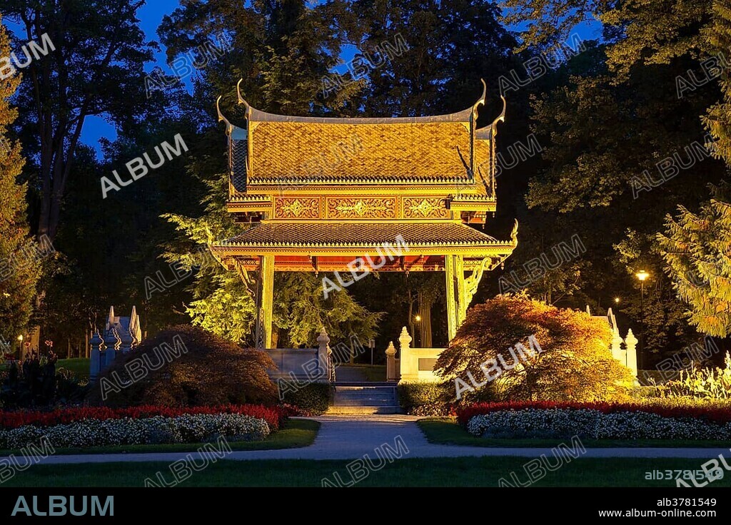 Sala Thai in the park, temple, park at twilight, Bad Homburg vor der HÃ¶he, Hesse, Germany, Europe.