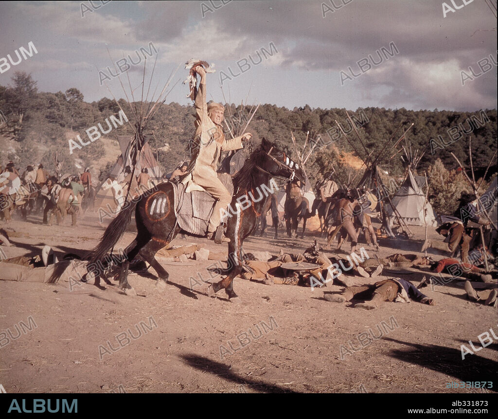 RICHARD HARRIS in A MAN CALLED HORSE, 1970, directed by ELLIOT SILVERSTEIN. Copyright NATIONAL GENERAL PICTURES.