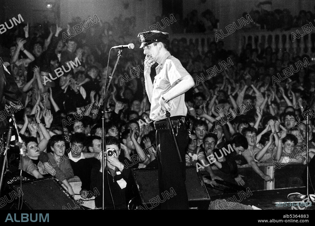 SHANE MACGOWAN in CROCK OF GOLD: A FEW ROUNDS WITH SHANE MACGOWAN, 2020, directed by JULIEN TEMPLE. Copyright Infinitum Nihil / Nitrate Film.