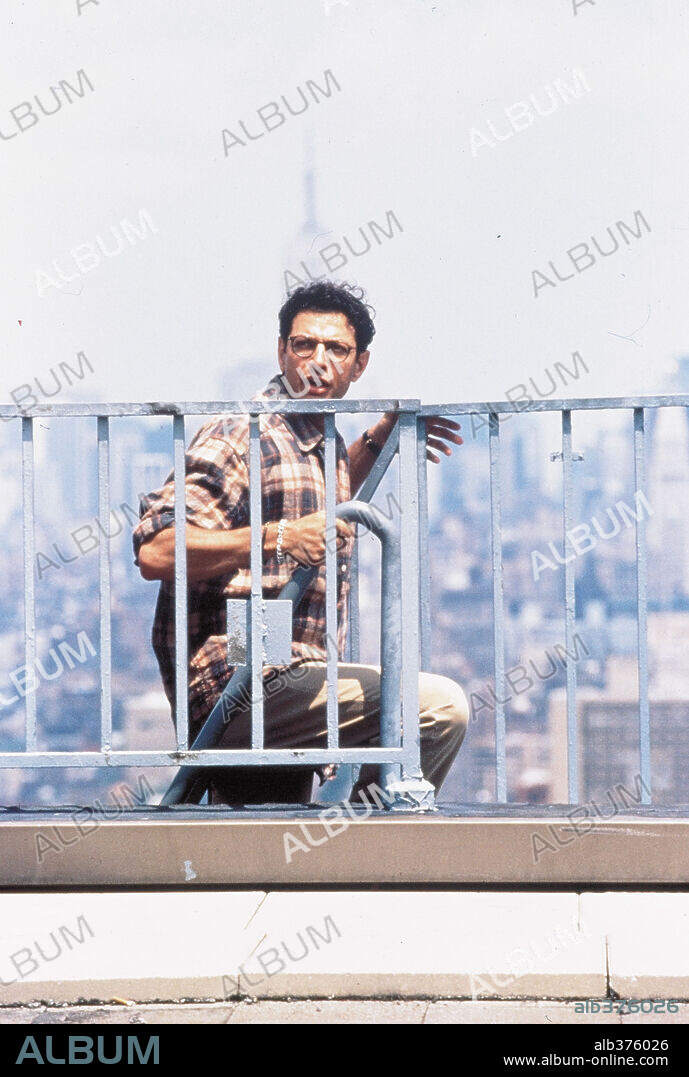 JEFF GOLDBLUM in INDEPENDENCE DAY, 1996, directed by ROLAND EMMERICH. Copyright 20TH CENTURY FOX.