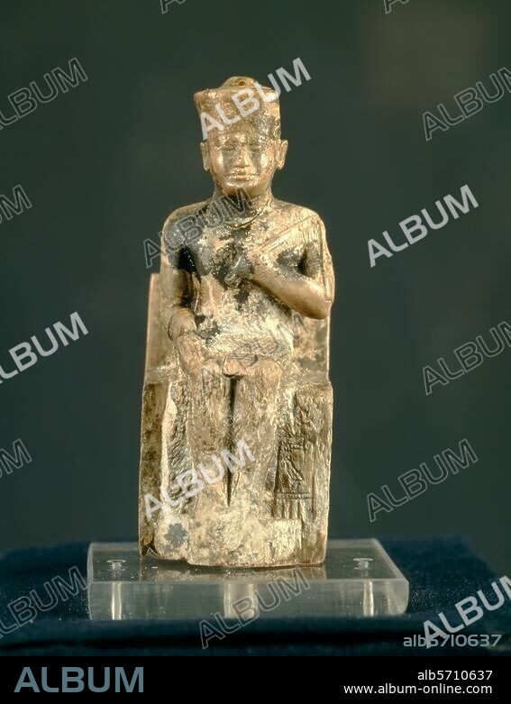 Cheops, ägypt. König der 4. Dynastie, um 2604-2581 v. Chr. Statuette des Cheops. Ägyptisch, Altes Reich, 4. Dynastie, um 2590 v. Chr. Elfenbein, Höhe 7,5 cm, Breite 2,5 cm. Fundort: Abydos. Inv. Nr. JE 36143. Kairo, Ägyptisches Museum.