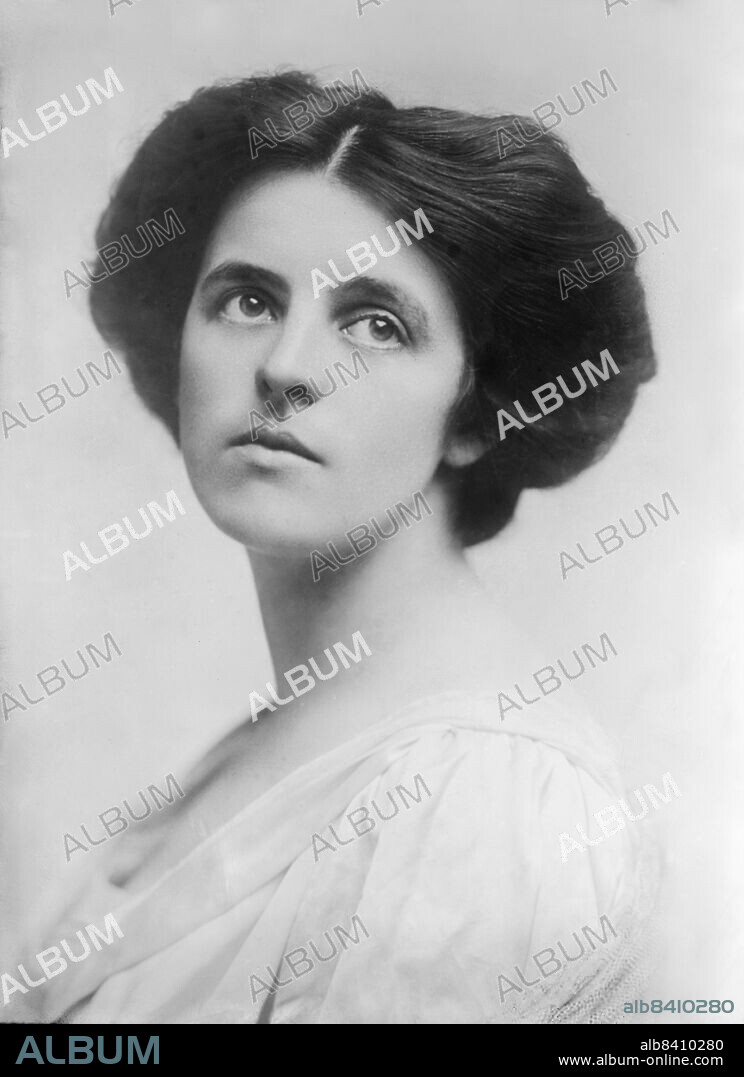 Dorothy Parker (1893-1967), American Poet, Writer and Satirist, head and shoulders portrait, Bain News Service, 1910's.
