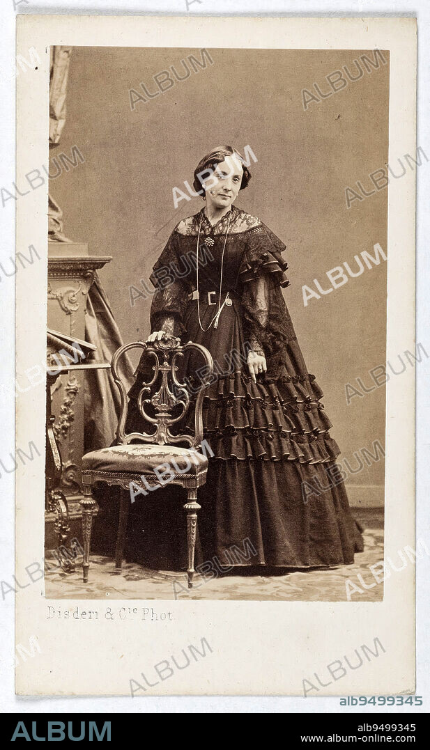 Portrait of Lia Félix (Adélaïde Félix known as, 1830-1908), (sister of Rachel, actress), Disderi & Cie, Photographer, Between 1870 and 1890, 2nd half of the 19th century, Photography, Graphic arts, Photography, Albumen paper print, Dimensions - Work: Height: 8.5 cm, Width: 5.2 cm, Dimensions: Height: 10.5 cm, Width: 6.1 cm.