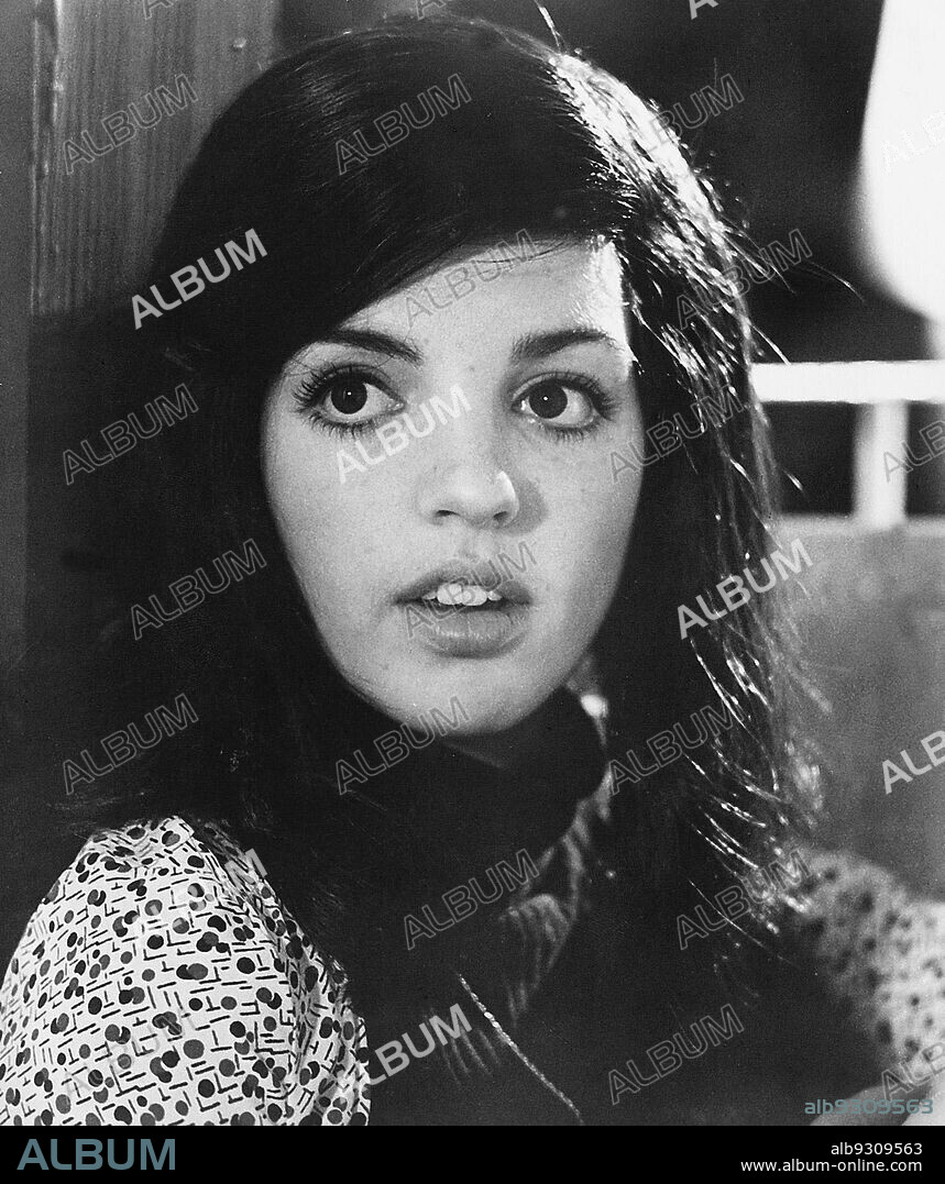 LIZA MINNELLI in TELL ME THAT YOU LOVE ME, JUNIE MOON, 1970, directed by OTTO PREMINGER. Copyright PARAMOUNT PICTURES.