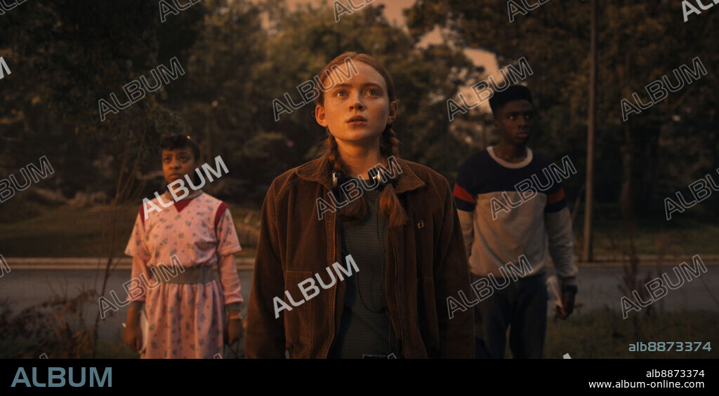CALEB MCLAUGHLIN, Priah Ferguson and SADIE SINK in STRANGER THINGS, 2016, directed by MATT DUFFER and ROSS DUFFER. Copyright 21 LAPS ENT/MONKEY MASSACRE. Season 4 episode 8.