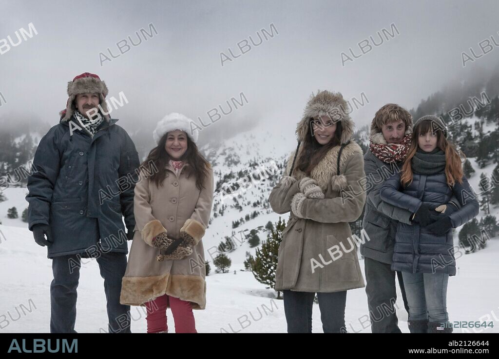 CARMEN MACHI, IVAN MASSAGUE, LETICIA DOLERA y VERONICA ECHEGUI en KAMIKAZE, 2012, dirigida por ALEX PINA. Copyright CANGREJO FILMS/ANTENA 3 FILMS/GLOBO MEDIA/GLOBOMEDIA CINE.