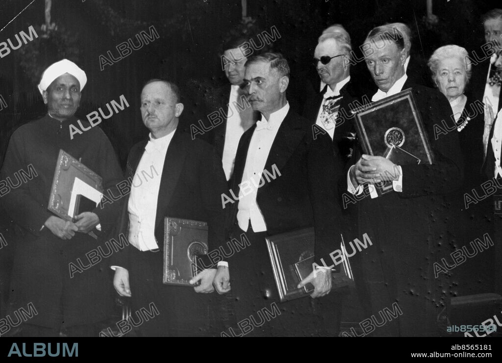 NOBEL PRIZE WINNER 1930 from left Venkata Raman (physics), Hans Fischer (chemistry), Karl Landsteiner (peace) and Sinclair Lewis (literature). Foto: TT Kod: 194 COPYRIGHT SCANPIX SWEDEN.