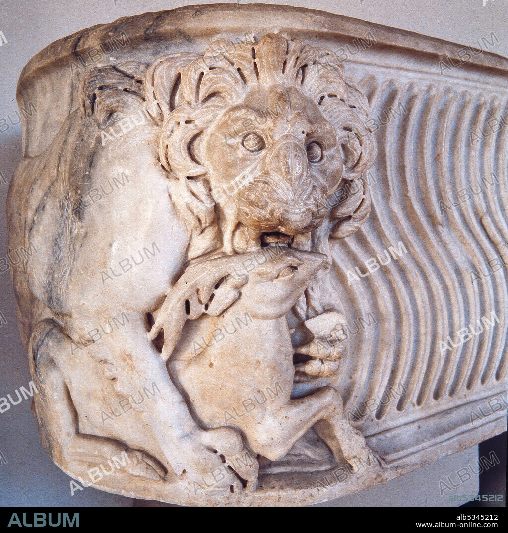 Sarcófago de los Leones, siglo III, 66 x205 x 75 cm., mármol de Luni-Carrara. Procedente de la Necrópolis Paleocristiana de Tarragona. Museu Nacional Arqueològic de Tarragona (MNAT).