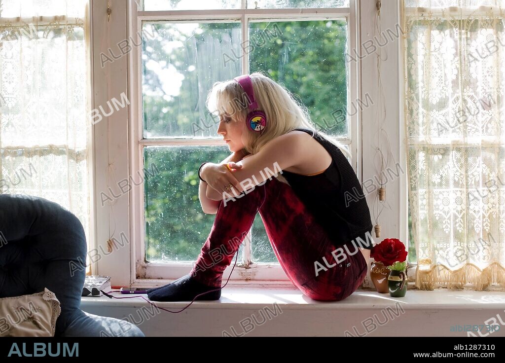 SAOIRSE RONAN en MI VIDA AHORA, 2013 (HOW I LIVE NOW), dirigida por KEVIN MACDONALD. Copyright COWBOY FILMS.