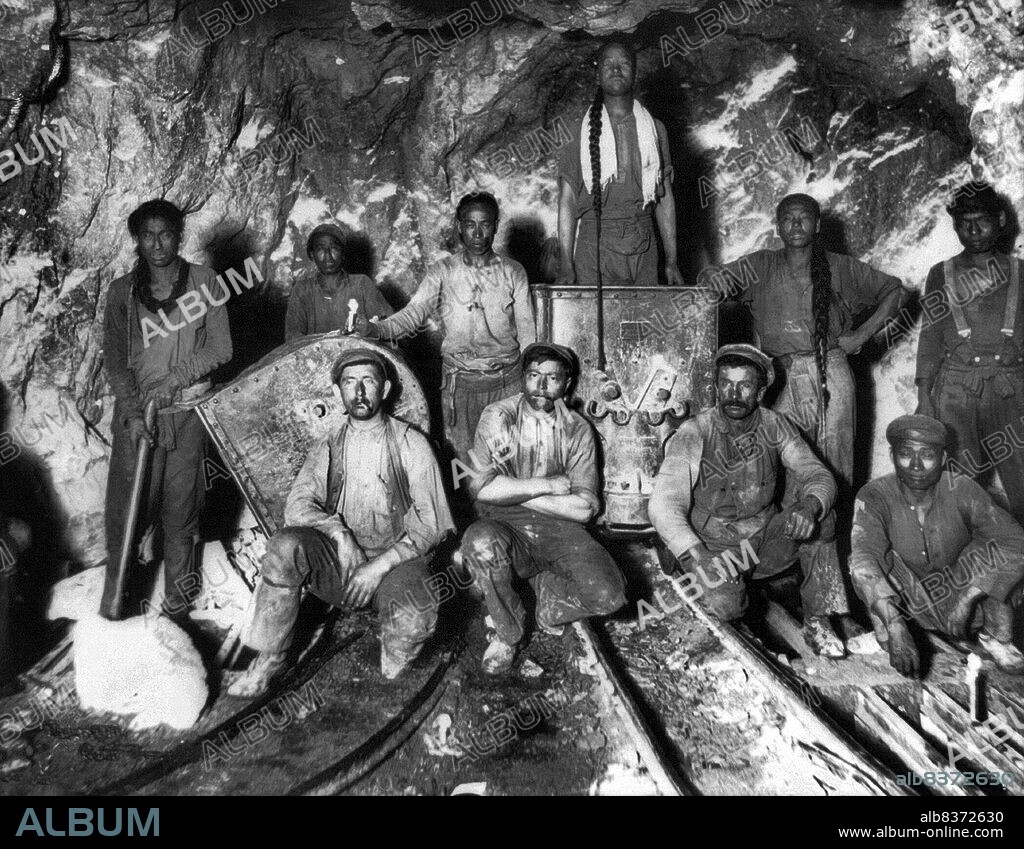 Chinese people began arriving in large numbers in South Africa in the 1870s through to the early 20th century initially in hopes of making their fortune in the diamond and gold mines in Kimberley and the Witwatersrand respectively. Most were independent immigrants mostly coming from Guangdong Province then known as Canton. Due to anti-Chinese feeling and racial discrimination at the time they were prevented from obtaining mining contracts and so became entrepreneurs and small business owners instead.<br/><br/>. Between 1904 and 1910, over 63,000 contracted miners were brought from China in to work the mines of the Witwatersrand. Most of these contractors were recruited from the provinces of Chihli (Zhili), Shantung (Shandong) and Honan (Henan). They were repatriated after 1910 because of strong White opposition to their presence, similar to anti-Asian sentiment in the western United States, particularly California at the same time.