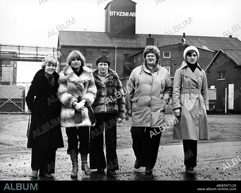 Laila Sachs, Majken Andersson, Monica Nilsson, Britt Norblad och Britt-Louise Schmidt har alla fått missfall - kan BT Kemi vara inblandat ? Teckomatorp 1977.. Foto; Johnny Zaar / Sydsvenskan / IBL.