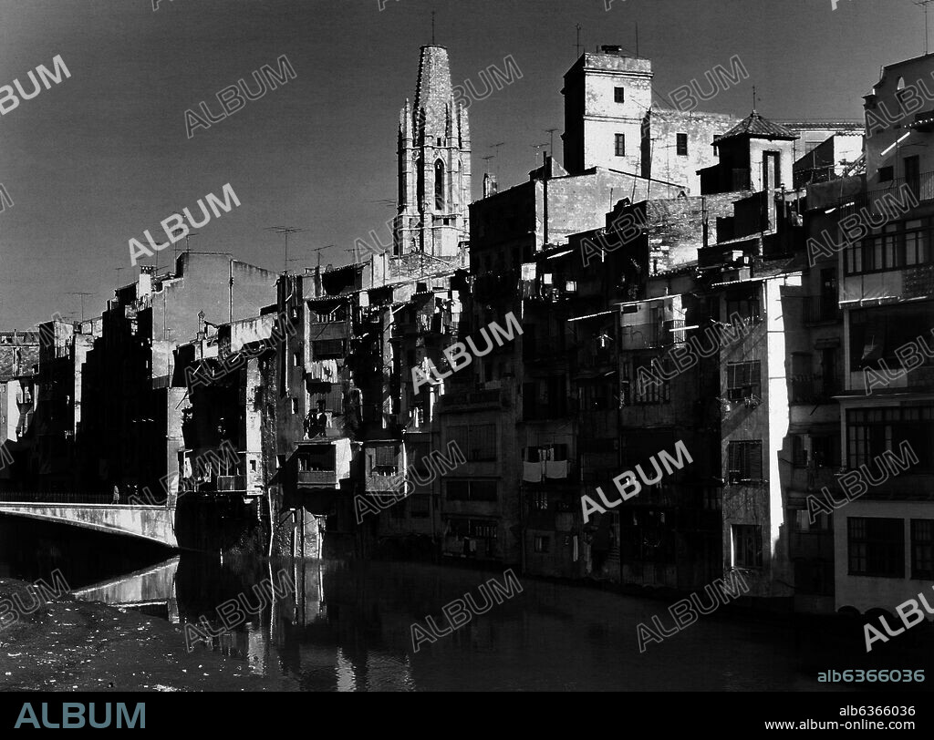 RIO OÑAR A SU PASO POR GERONA - FOTOGRAFIA EN BLANCO Y NEGRO - 1935.