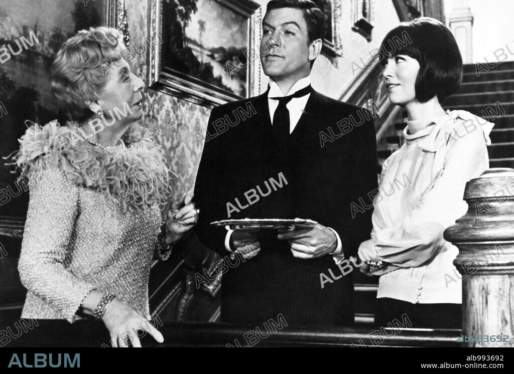 DICK VAN DYKE in FITZWILLY, 1967, directed by DELBERT MANN. Copyright MIRISCH CORPORATION.