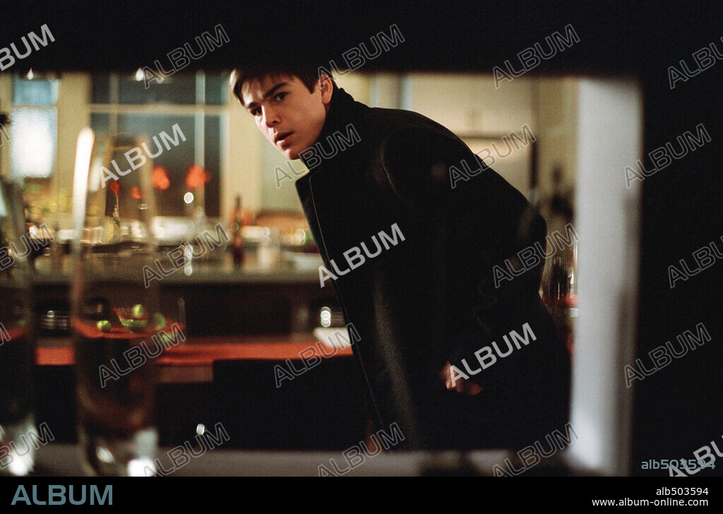 JOSH HARTNETT en OBSESION [WICKER PARK], 2004 (WICKER PARK), dirigida por PAUL MCGUIGAN. Copyright METRO GOLDWYN MAYER / DORY, ATTILA.