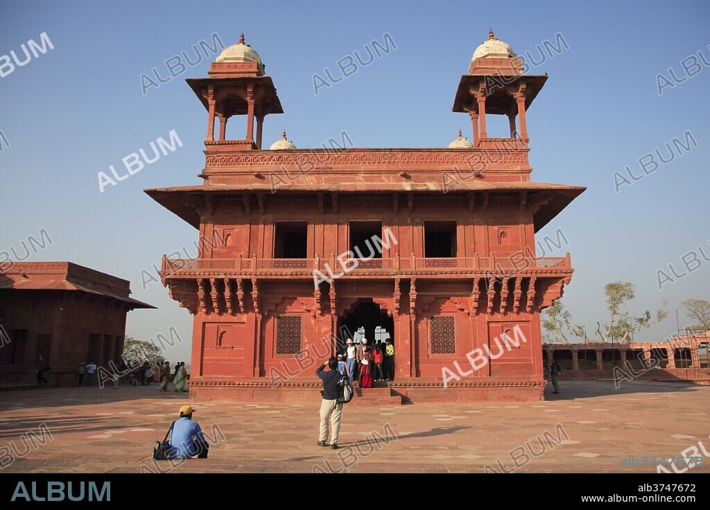 Diwan-I-Khas (Hall of Private Audiences), Fatehpur Sikri, UNESCO World Heritage Site, Uttar Pradesh, India, Asia.