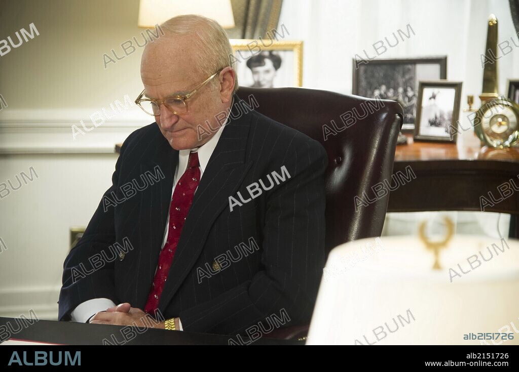 ROBIN WILLIAMS in THE BUTLER, 2013, directed by LEE DANIELS. Copyright FOLLOW THROUGH PROD/SALAMANDER PIC/LAURA ZISKIN PROD.