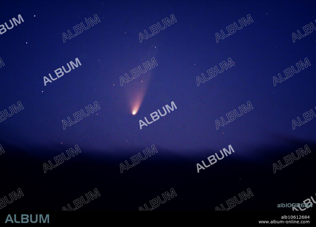 Comet PANSTARRS C/2011 L4 on 3/21/13, Warrenton, VA. Canon 40D & 80mm refractor F6.6.ISO 1250, 20 second exposure.