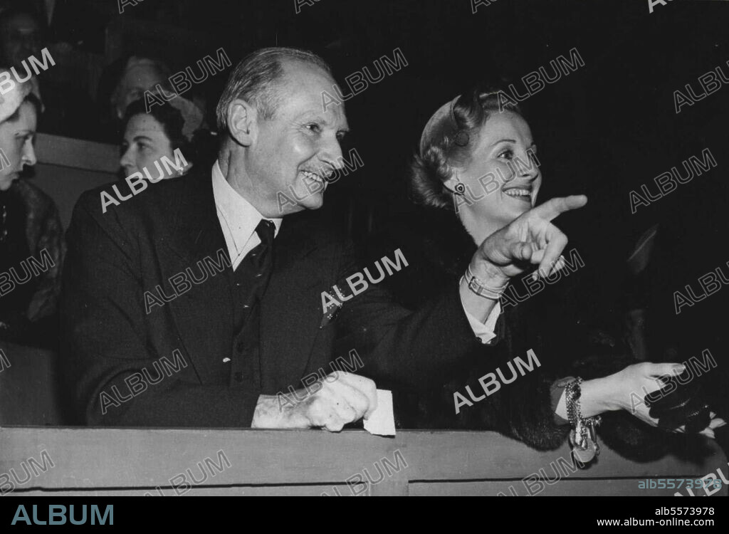 Field Marshal Montgomery At the Circus - Field Marshal Lord Montgomery "off duty" and evidently enjoying his visit to the opening performance of the famous Bertram Mills circus at Olympia, London. With him is Miss Constance Moore, the American actress. The field Marshal met Miss Moore while returning to Britain aboard the "Queen Mary" and promised to take her to the circus after her arrival in London. December 21, 1955. (Photo by Sports & General Press Agency Limited).