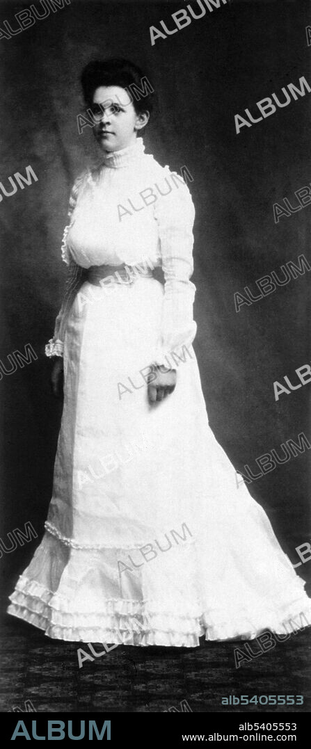 Evans wearing white (graduation) dress. Alice Catherine Evans (January 29, 1881 - September 5, 1975) was an American microbiologist. She became a researcher at the US Department of Agriculture. There she investigated bacteriology in milk and cheese. She later demonstrated that Bacillus abortus caused the disease Brucellosis in both cattle and humans. She was met with skepticism, because she was a woman and did not have a Ph.D. Her findings led to the pasteurization of milk in 1930. As a result, the incidence of brucellosis in the US was significantly reduced. Evans also contributed to the field of infectious illness, studying epidemic meningitis and influenza. No photographer credited, 1901 (cropped and cleaned).