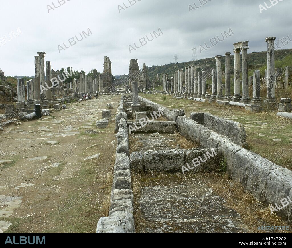 Turkey. Perga or Perge. Ancient Anatolian city. It was founded around 1000 BC. Important city of the Roman province of Pamphylia. Arcaded Street, 20 meters in length, surrounded by porticos that flanked the old shops.