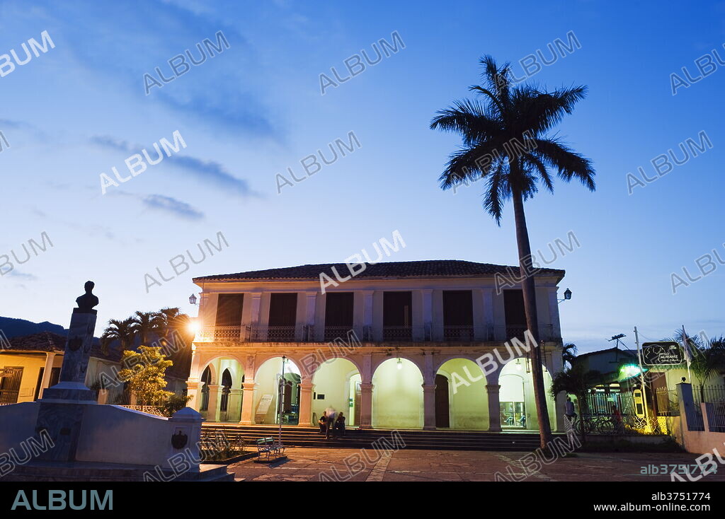 Casa de la Cultura in the town square, UNESCO World Heritage Site, Vinales Valley, Cuba, West Indies, Caribbean, Central America.
