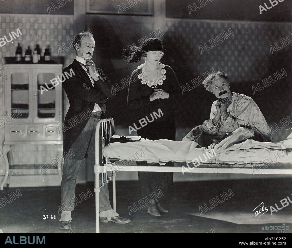 BEN TURPIN, JAMES FINLAYSON and PHYLLIS HAVER in MARRIED LIFE, 1920, directed by MACK SENNETT. Copyright MACK SENNETT COMEDIES.