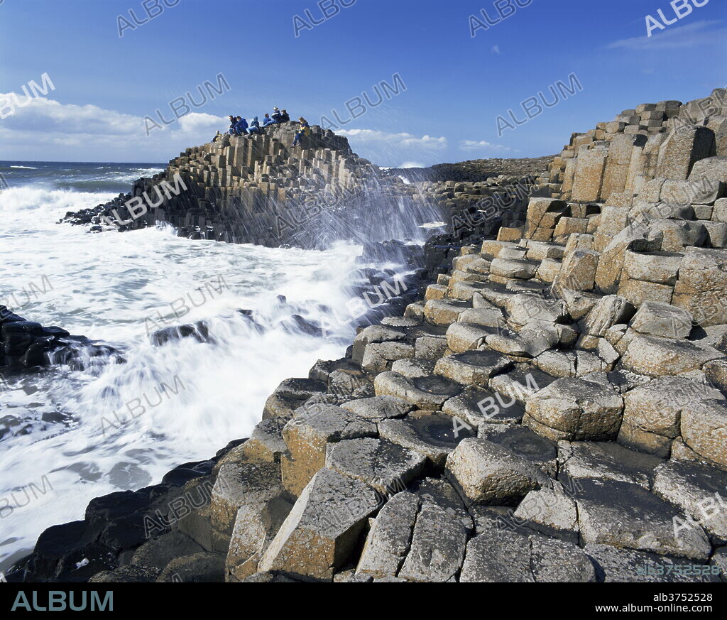 Giant's Causeway on the Causeway coast, 37,000 hexagonal basalt columns, UNESCO World Heritage Site, County Antrim, Ulster, Northern Ireland, United Kingdom, Europe.