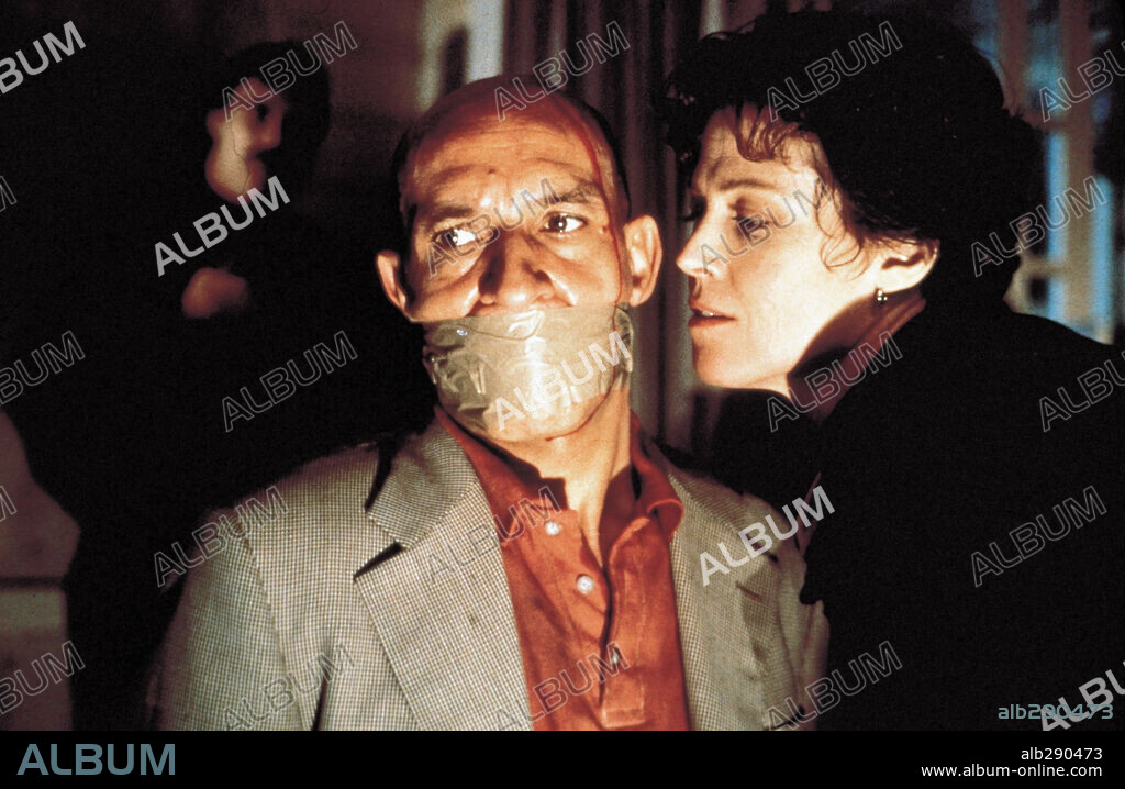 BEN KINGSLEY y SIGOURNEY WEAVER en MUERTE Y LA DONCELLA, 1994 (DEATH AND THE MAIDEN), dirigida por ROMAN POLANSKI. Copyright CAPITOL FILMS/TF1 FILMS/CHANNEL FOUR FILMS.