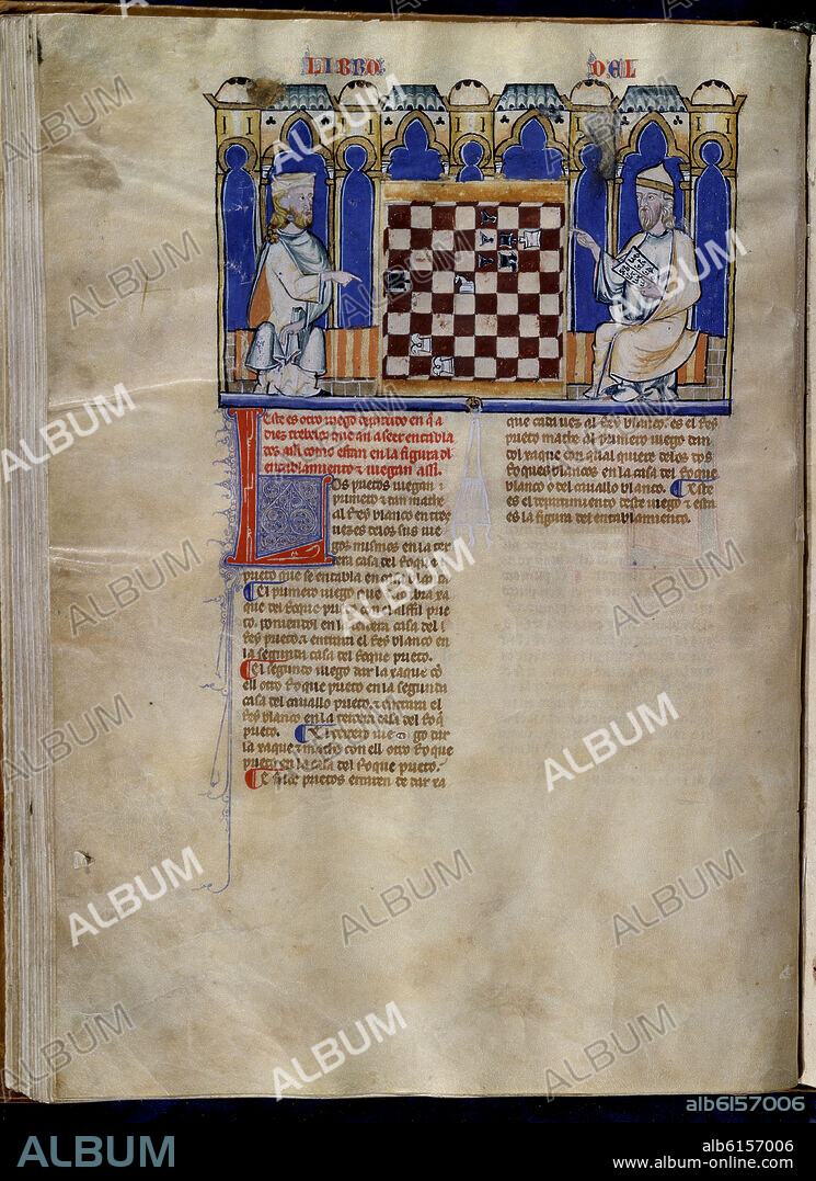 ALFONSO X EL SABIO (1221-1284). LIBRO DE JUEGOS O LIBRO DEL AJEDREZ DADOS Y TABLAS - 1283 - FOLIO 41V - DOS HOMBRES JUGANDO AL AJEDREZ UNO DE ELLOS CON UN MANUSCRITO H.