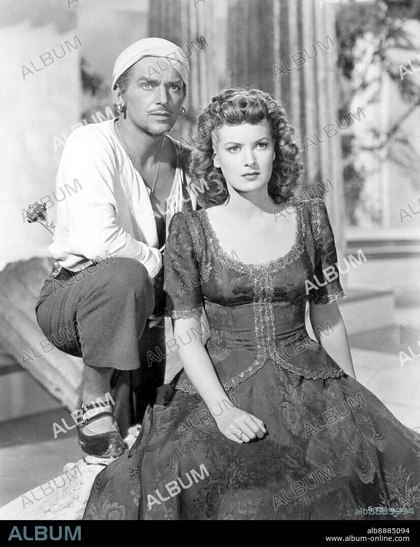 DOUGLAS FAIRBANKS JR. y MAUREEN O'HARA en SIMBAD, EL MARINO, 1947 (SINBAD, THE SAILOR), dirigida por RICHARD WALLACE. Copyright RKO.