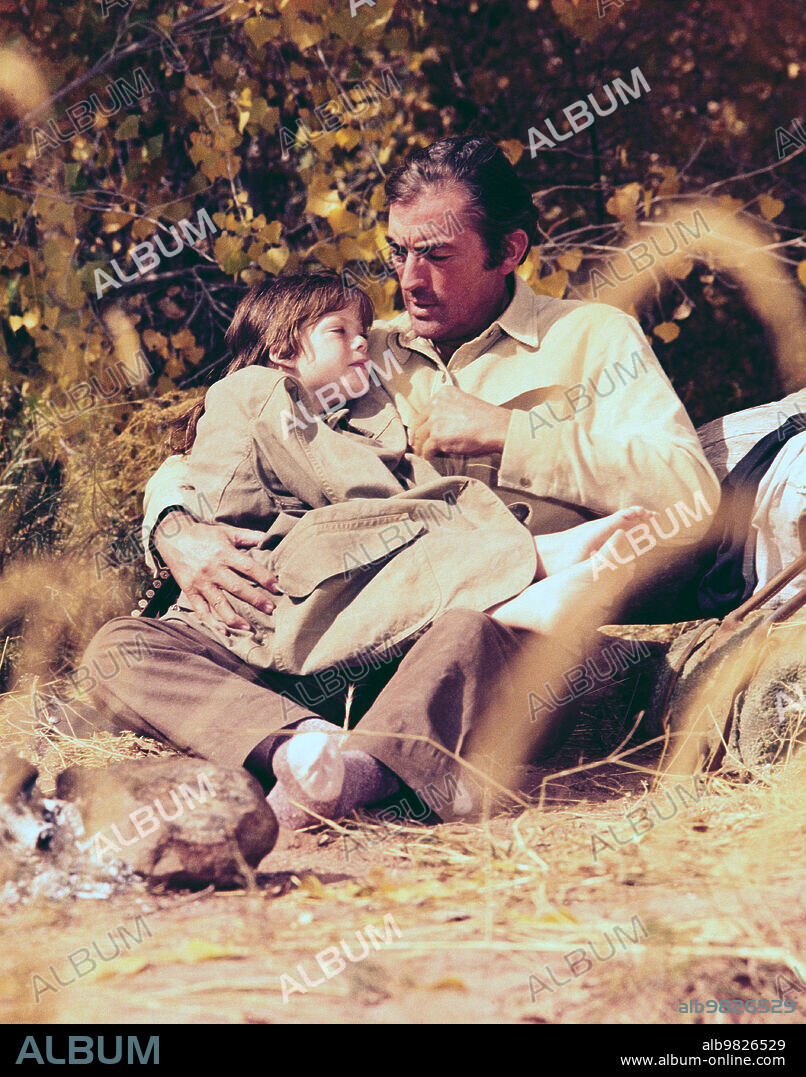 DAWN LYN y GREGORY PECK en CIRCULO DE FUEGO, 1971 (SHOOT OUT), dirigida por HENRY HATHAWAY. Copyright UNIVERSAL PICTURES.