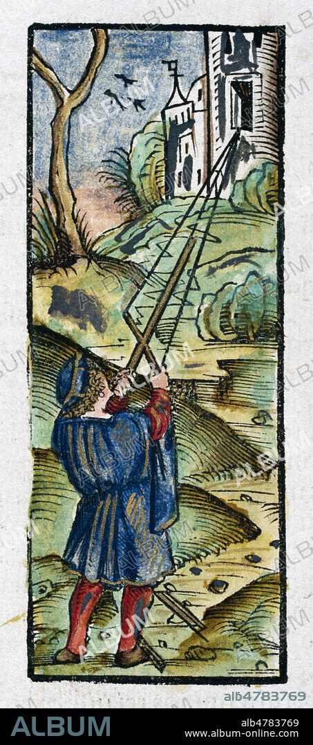 Homme utilisant un baton de Jacob (ou arbalestrille) pour mesurer des angles. Gravure tiree de l'ouvrage de Gregor REISCH (1467-1525) 'Margarita Philosophica', edition de 1535. Credit : Collection SSPL/KHARBINE-TAPABOR.
