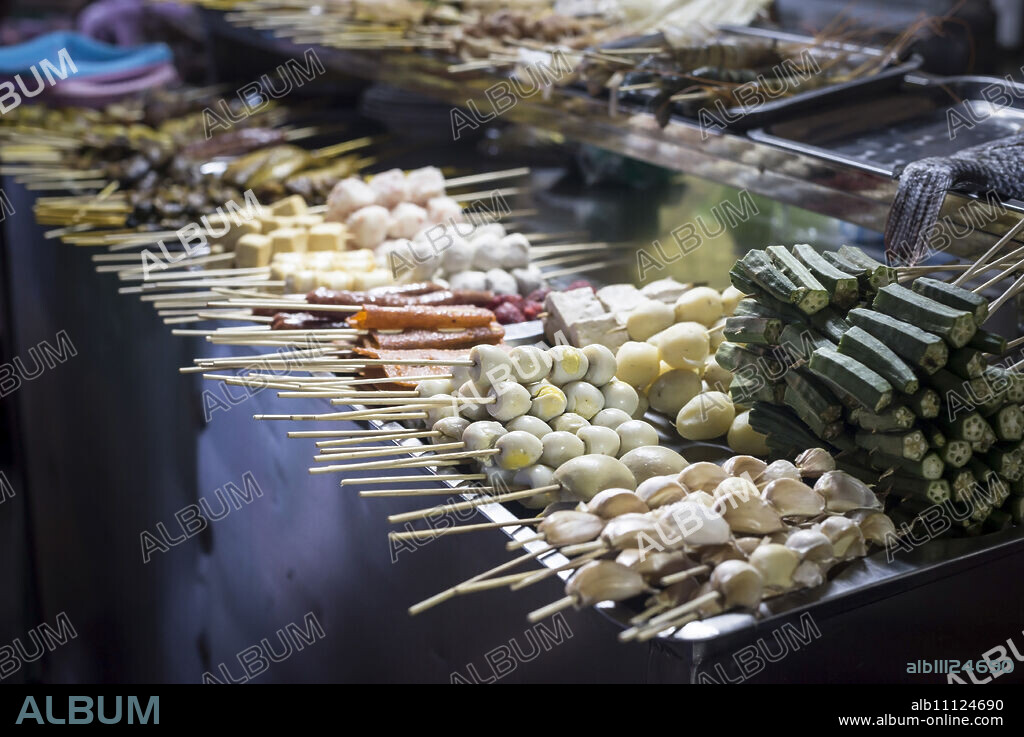 Street food on 19th Street in Chinatown, Yangon (Rangoon), Myanmar (Burma), Asia.