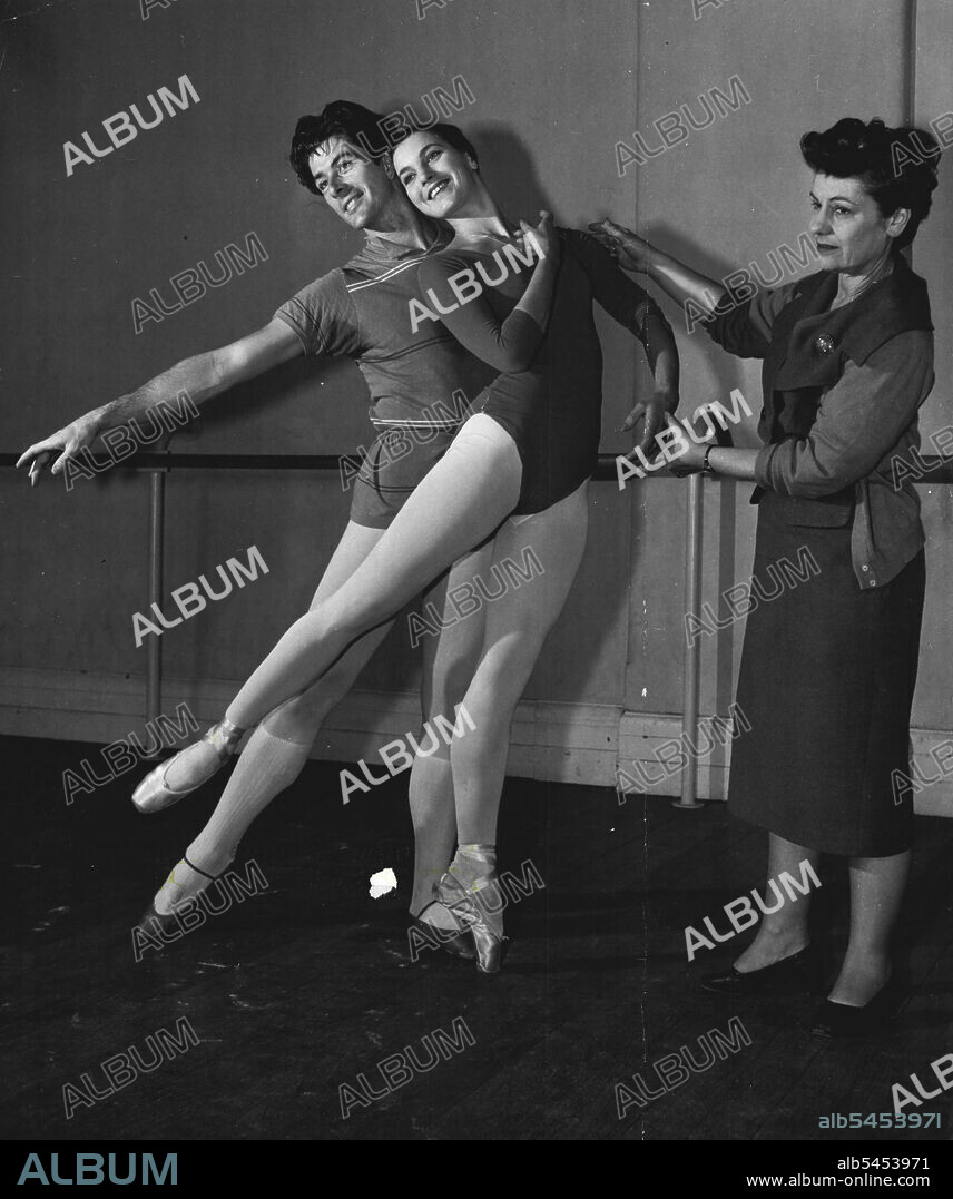 Two of the principals of the Australian Ballet Garth Welch and Marilyn Jones, rehearse a "Swon Lake" sequence. October 11, 1952.