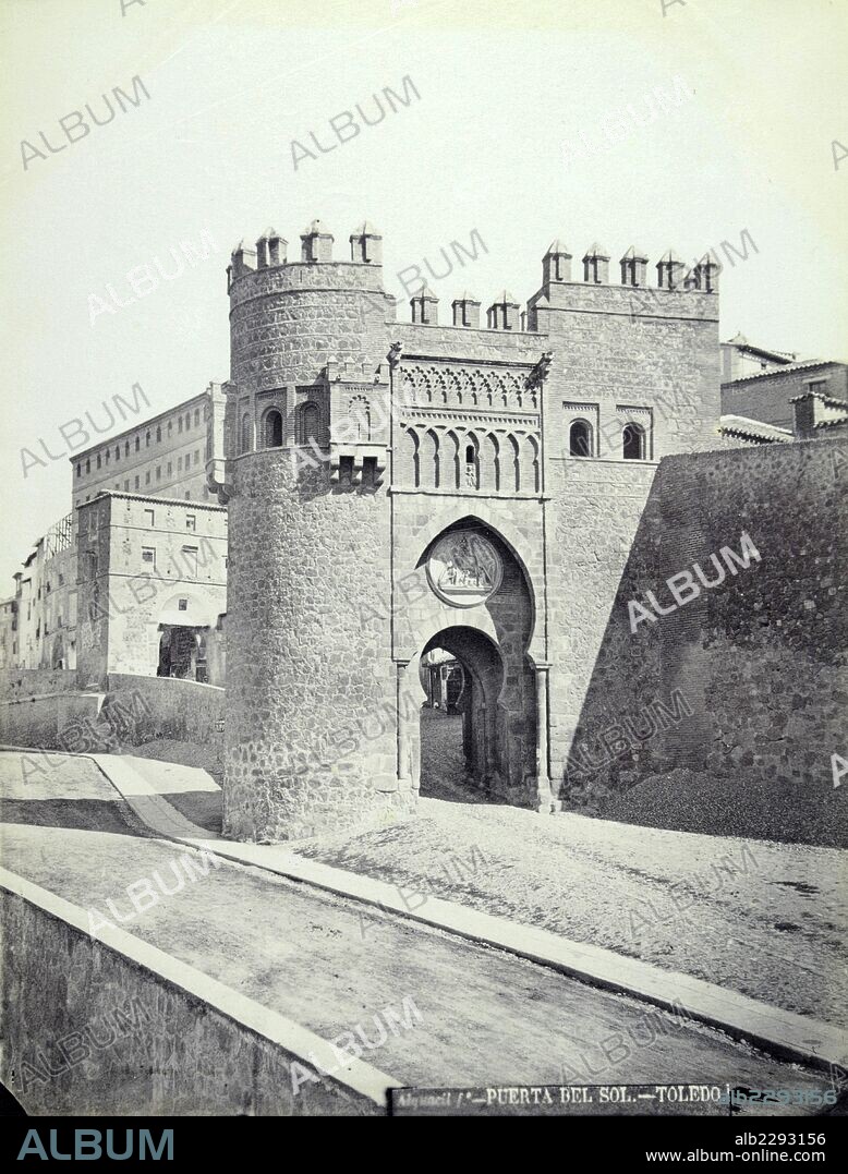 Toledo, Puerta del Sol.
