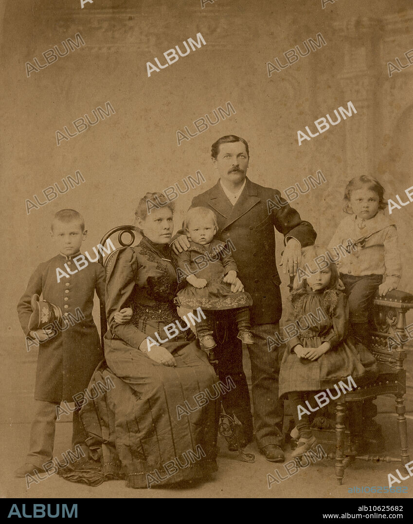 Briner Yuliy Ivanovich with his wife Natalya Yosifovna Kurkutova, sons Leonid, Felix, Boris and daughter Margarita, 1892. The photograph shown here is from a collection of 82 photos from the archive of Yul Brynner (1920-85), the famous Hollywood actor, Academy Award winner, and Vladivostok native, preserved in the V.K. Arseniev Primorsky Regional Unified Museum in Vladivostok. Yul Brynner, whose real name was Iulii Borisovich Briner, was the grandson of the Vladivostok businessman and public figure of the turn of the 19th and 20th centuries Iulii Ivanovich Briner (1849-1920), the owner of the lead and zinc mines in Tetiukh (present-day Dalnegorsk) and the shipping company and ship-repair shops in Vladivostok. Most of the Briner family emigrated from Primor'e (the Primorskiy region) in 1931 and lived subsequently in China, France, and the United States. The collection dates from 1923 and the photographs, from different years, depict Yul Brynner himself and his numerous relatives.