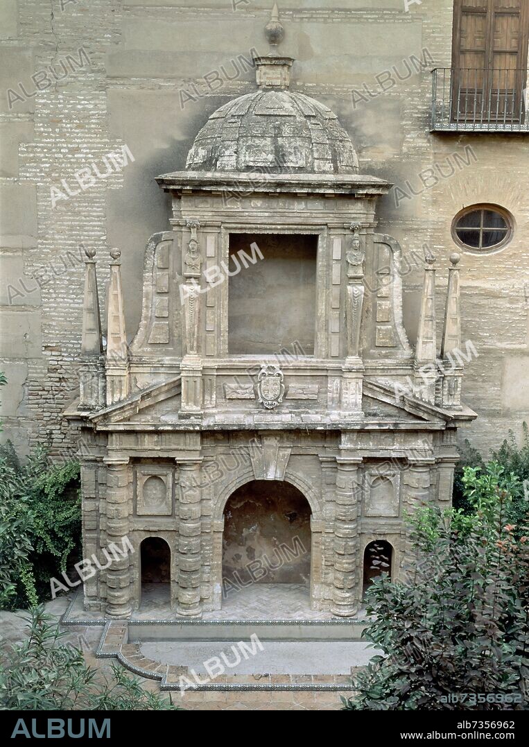 FUENTE MANIERISTA DEL JARDIN DE LA CASA DE LOS PINELO - SIGLO XVI.