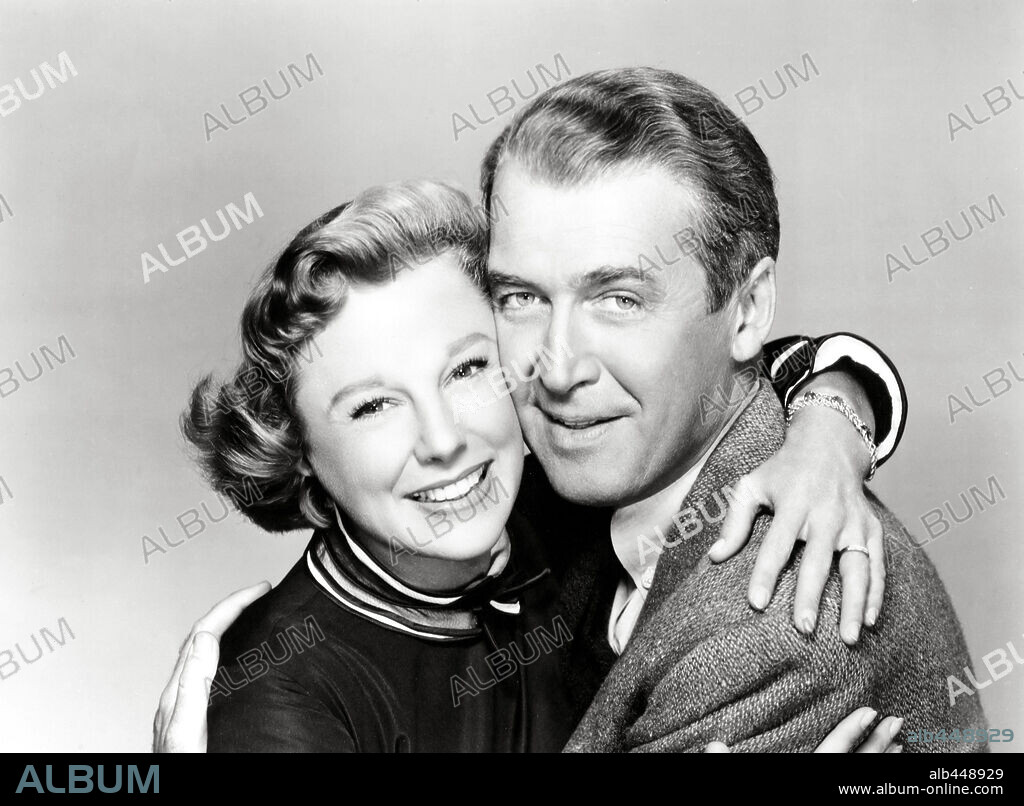 JAMES STEWART and JUNE ALLYSON in THE GLENN MILLER STORY, 1953, directed by ANTHONY MANN. Copyright UNIVERSAL PICTURES.