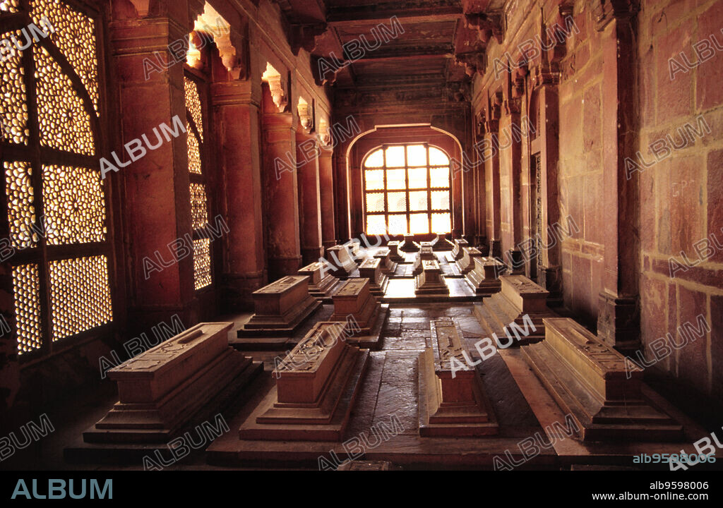 Cementerio interior,Jami Majid , Fatehpur Sikri , Uttar Pradesh,India.