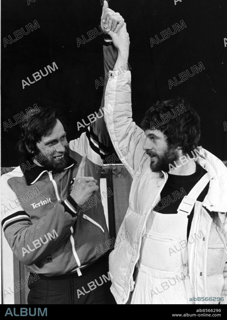 SEKLET-SPORT-80. Lake Placid 19800217. Juha Mieto och Thomas Wassberg efter att Wassberg slagit Mieto med en hundradels sekund.. Foto: Hasse Persson Kod: 417 . COPYRIGHT SCANPIX SWEDEN.
