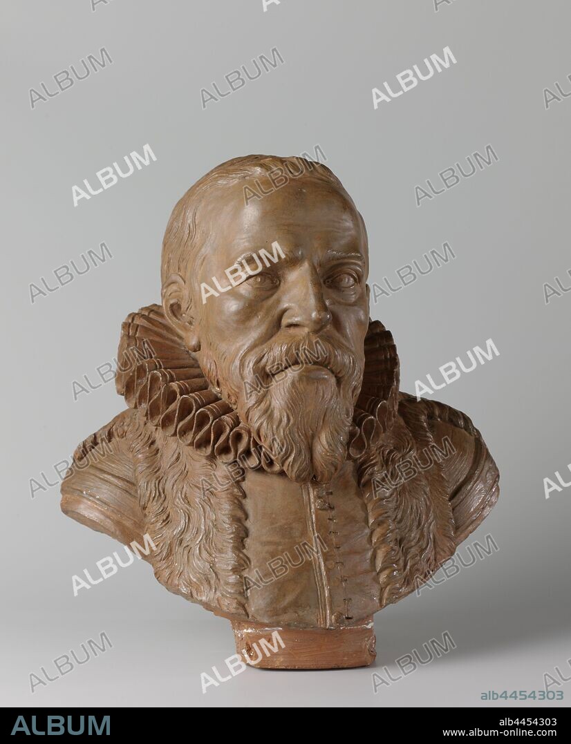 bust of Johan van Oldenbarnevelt, bust (shoulder piece), frontal, of Johan van Oldenbarnevelt with mustache, ending in a pointed beard. He wears a tube with a tabbard with a fur collar and lapel over it and a millstone collar. The bust ends briefly under shoulders and chest, Johan van Oldenbarnevelt, anonymous, Noord-Nederland, 1650 - 1700, terracotta (clay material), h 40 cm × w 37 cm × d 21 cm × w 10.2 kg.