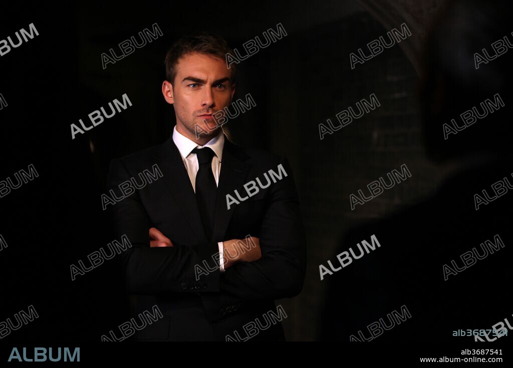 TOM AUSTEN in THE ROYALS, 2015, directed by MARK SCHWAHN. Copyright E! ENTERTAINMENT TELEVISION.