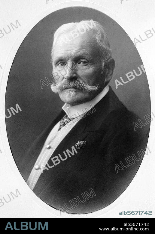 Knorr, Carl Heinrich gründete 1838 in Heilbronn das gleichnamige Unternehmen der Nahrungsmittelindustrie (Suppenerzeugnisse, Würzen u. a.); Heilbronn 27.6.1843 - ebd. 7.5.1921. Porträtaufnahme, undat. (Altersbildnis).